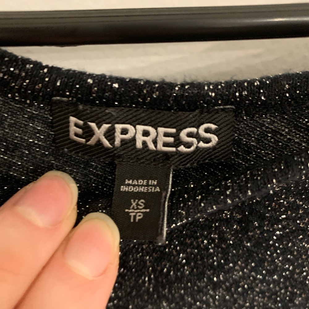 Express Top - Picture 2 of 2